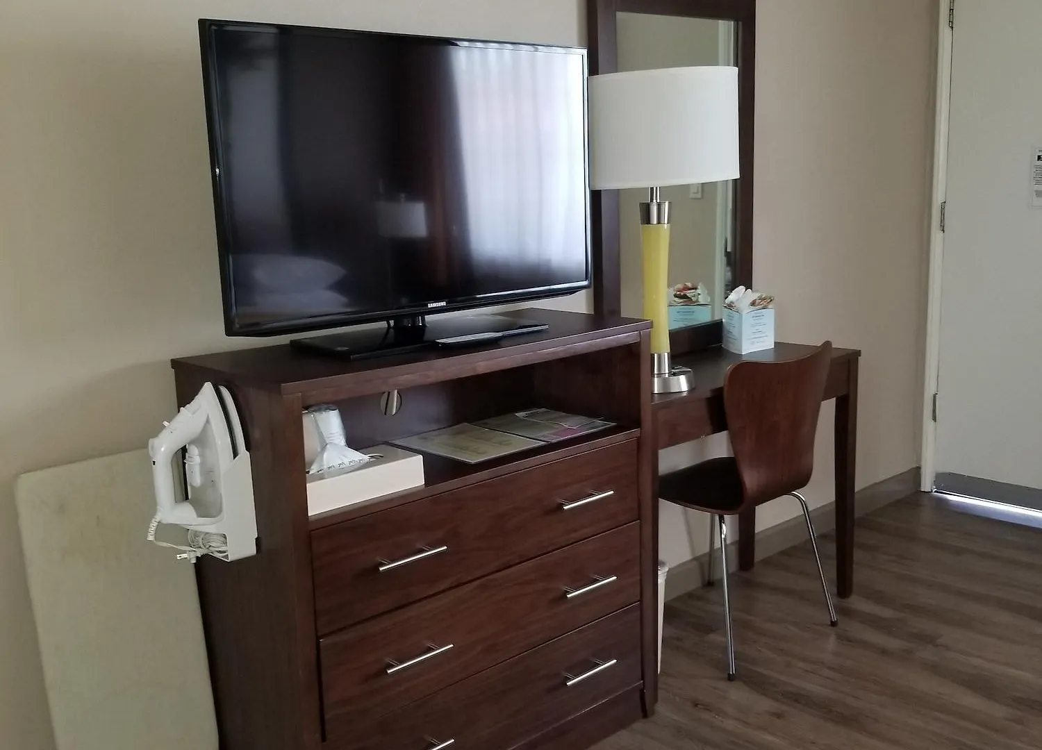 ** מלון Super 8 By Wyndham Los Angeles-Culver City Area ארצות הברית