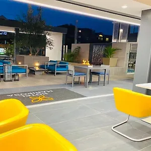 מלון Mariposa